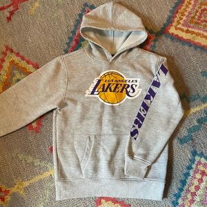 LAKERS kids Hoodie size 10-12 k